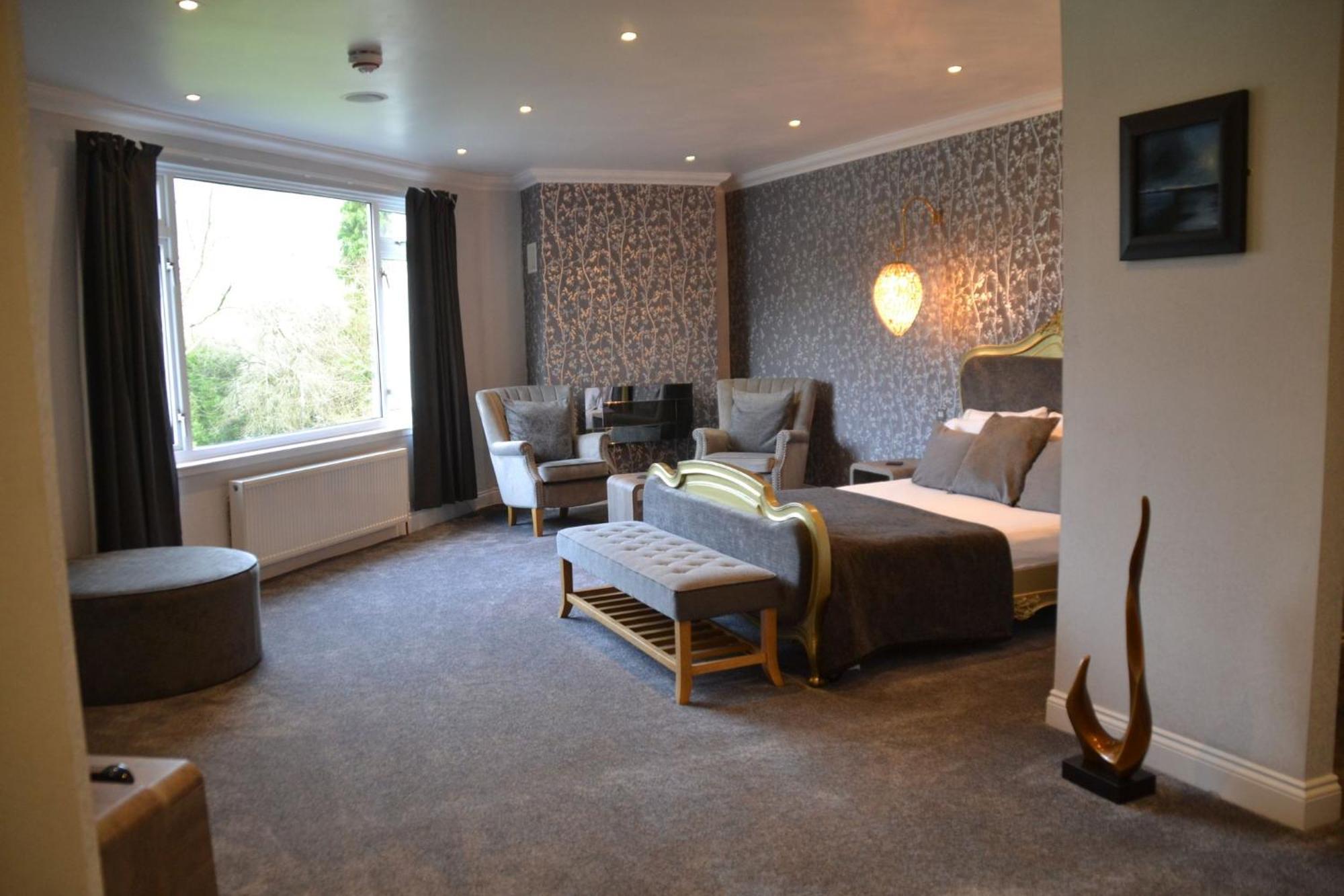 The Popinjay 3* Larkhall (South Lanarkshire)