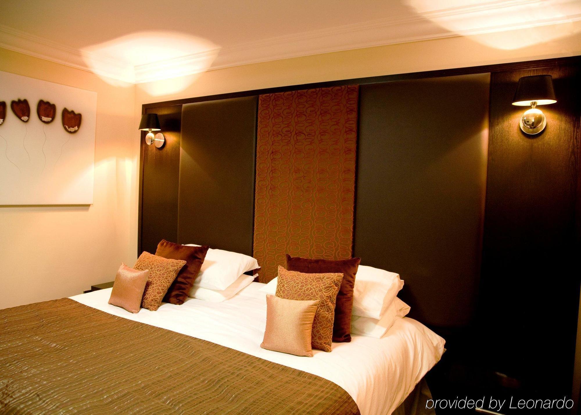 The Popinjay Hotel 3*