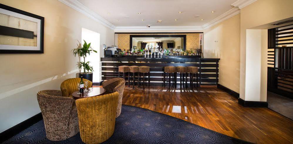 The Popinjay Hotel 3*