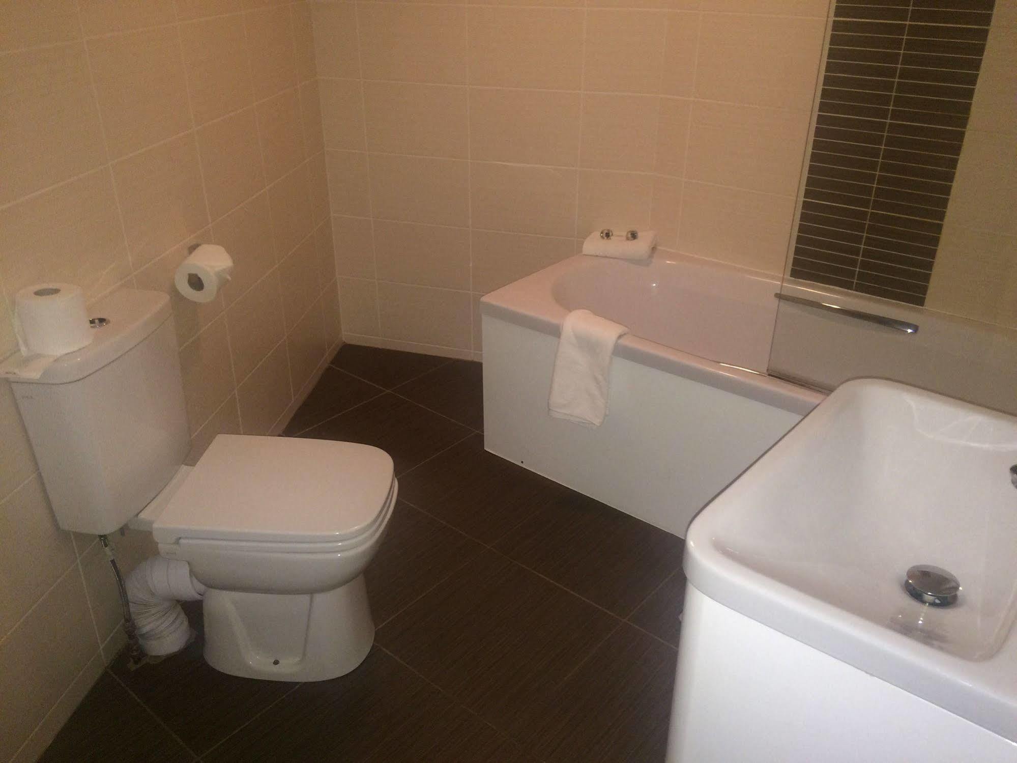 Hotel The Popinjay Larkhall (South Lanarkshire)